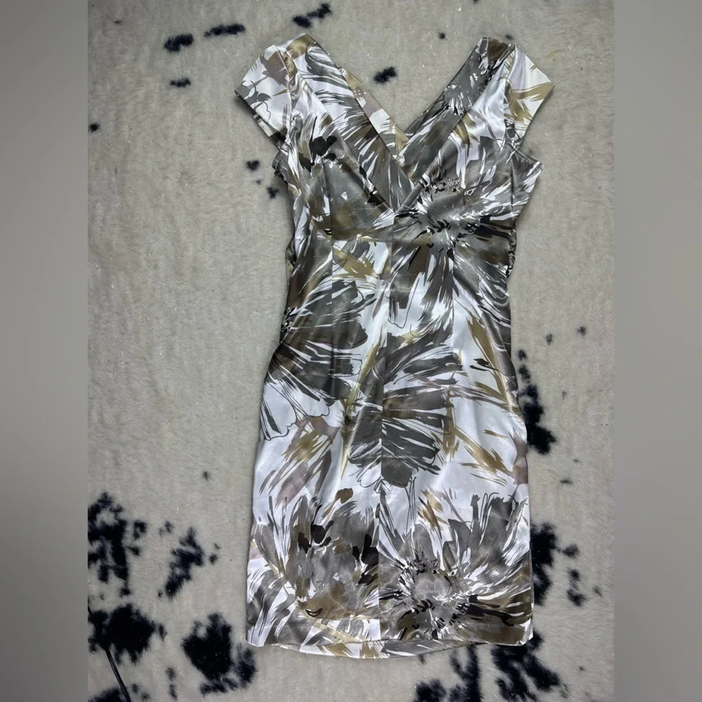 Maggie London Women’s Brown Tan Floral Satin Dress Size 6